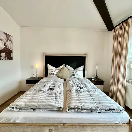 Kleines Penthouse - Fewo-badhindelang